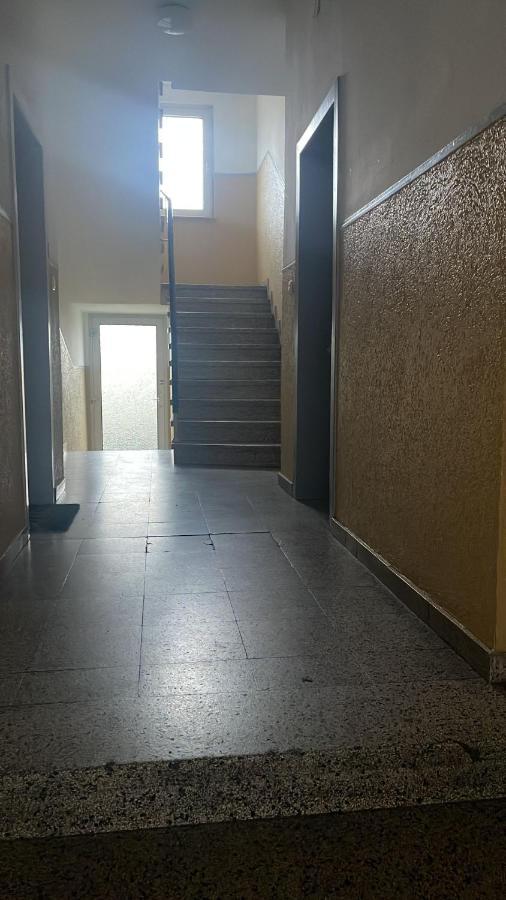 1 Zimmerwohnung Mit Kueche, Balkon Und Badezimmer In Duesseldorf Apartmen Екстер'єр фото
