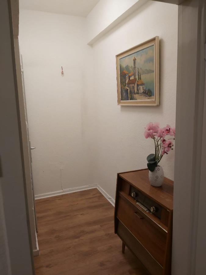 1 Zimmerwohnung Mit Kueche, Balkon Und Badezimmer In Duesseldorf Apartmen Екстер'єр фото